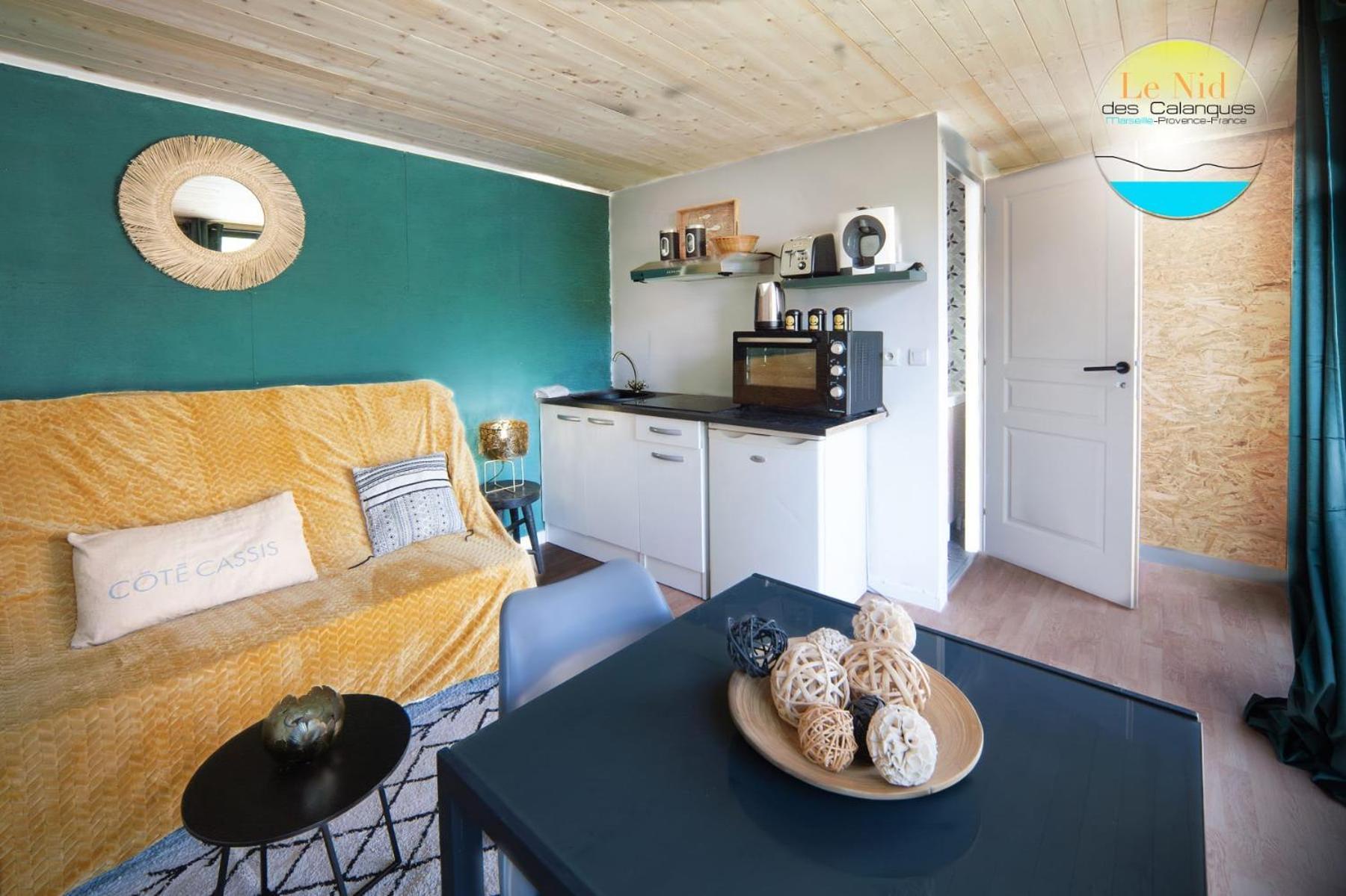 Le Nid Des Calanques Et Son Jacuzzi Apartment Marseille Exterior photo